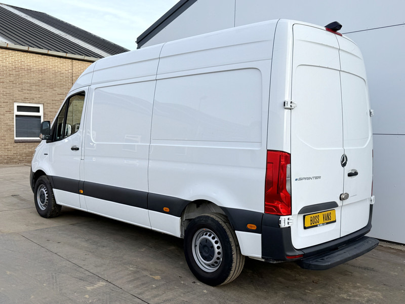 Mercedes-Benz eSprinter 312 ALL-IN PRIJS L2H2 55kWh 168km WLTP 80kw Snelladen Climate Control Stoelverwarming - Furgón, Furgoneta eléctrica: foto 2 Mercedes-Benz eSprinter 312 ALL-IN PRIJS L2H2 55kWh 168km WLTP 80kw Snelladen Climate Control Stoelverwarming - Furgón, Furgoneta eléctrica: foto 2