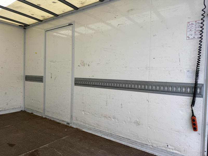 Furgoneta caja cerrada Peugeot Boxer 2.2 HDI 165PK Laadklep LED Cruise Control Climate Control Carplay Camera Standkachel Koffer Bakwagen Meubelbak: foto 15 Furgoneta caja cerrada Peugeot Boxer 2.2 HDI 165PK Laadklep LED Cruise Control Climate Control Carplay Camera Standkachel Koffer Bakwagen Meubelbak: foto 15