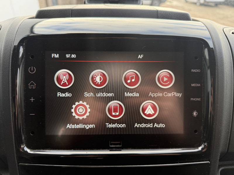 Furgoneta caja cerrada Peugeot Boxer 2.2 HDI 165PK Laadklep LED Cruise Control Climate Control Carplay Camera Standkachel Koffer Bakwagen Meubelbak: foto 20 Furgoneta caja cerrada Peugeot Boxer 2.2 HDI 165PK Laadklep LED Cruise Control Climate Control Carplay Camera Standkachel Koffer Bakwagen Meubelbak: foto 20