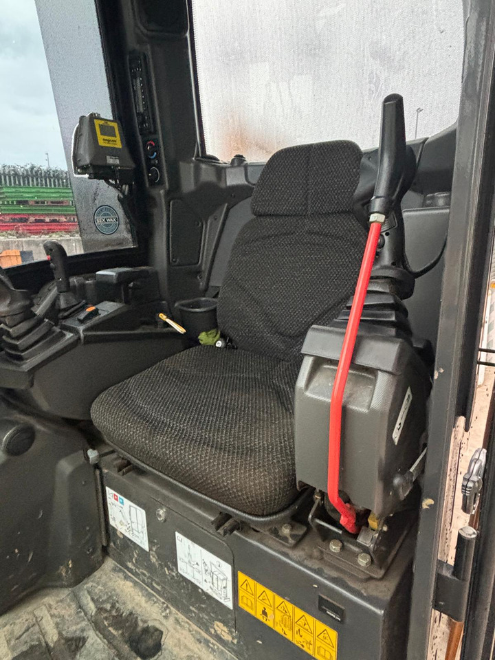 Miniexcavadora Case CX22D Engcon: foto 13 Miniexcavadora Case CX22D Engcon: foto 13