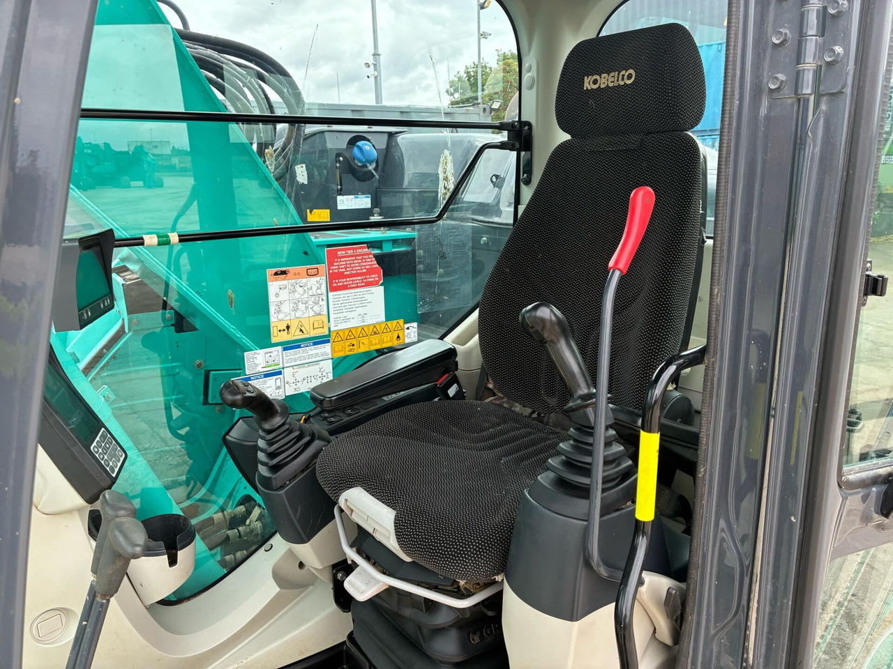 Excavadora de cadenas Kobelco SK140SRLC-5: foto 18