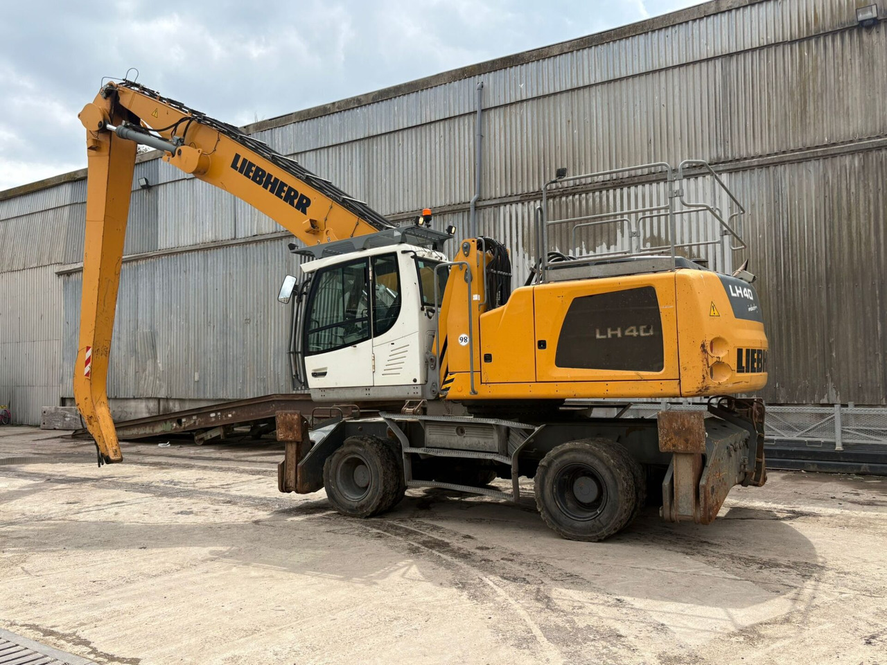 Liebherr LH40M Litronic - Manipulador de materiales: foto 3 Liebherr LH40M Litronic - Manipulador de materiales: foto 3