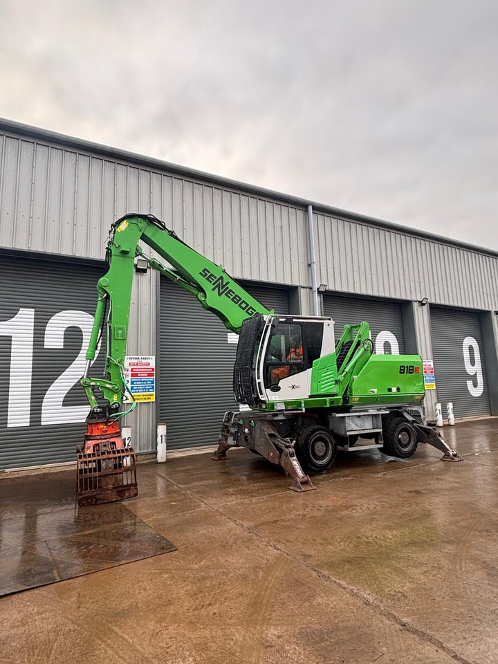 Sennebogen 818E - Manipulador de materiales: foto 1 Sennebogen 818E - Manipulador de materiales: foto 1