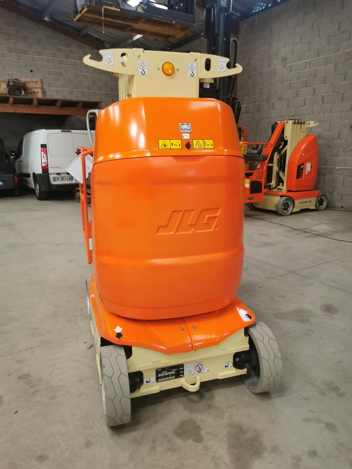 JLG Toucan 10E - Plataforma de mástil vertical: foto 2 JLG Toucan 10E - Plataforma de mástil vertical: foto 2
