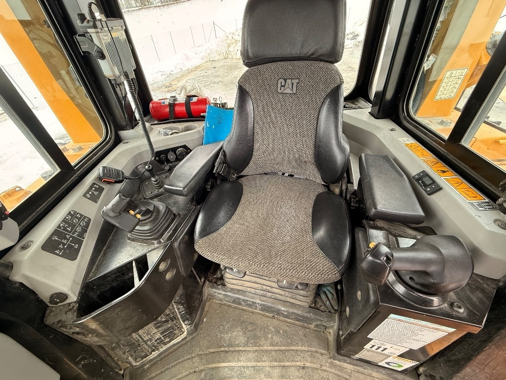 Bulldozer CAT D 6 T LGP: foto 19