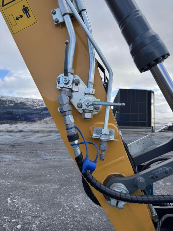 Excavadora de cadenas Liebherr R926 Compact LC: foto 12