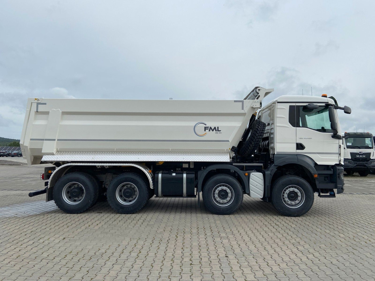 MAN TGS 41.400 8x4 EURO2 FML KIPPER 21M3 - Camión volquete: foto 3 MAN TGS 41.400 8x4 EURO2 FML KIPPER 21M3 - Camión volquete: foto 3
