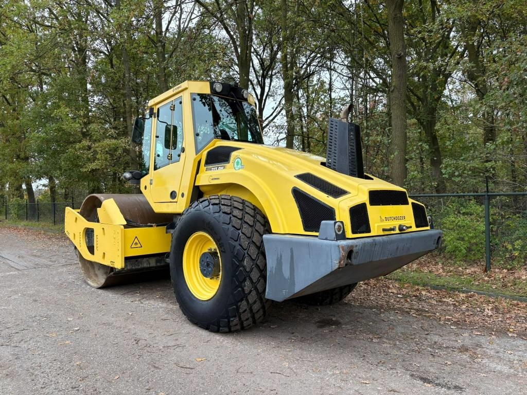 Bomag BW 213 D H-4 i - Compactador: foto 3 Bomag BW 213 D H-4 i - Compactador: foto 3