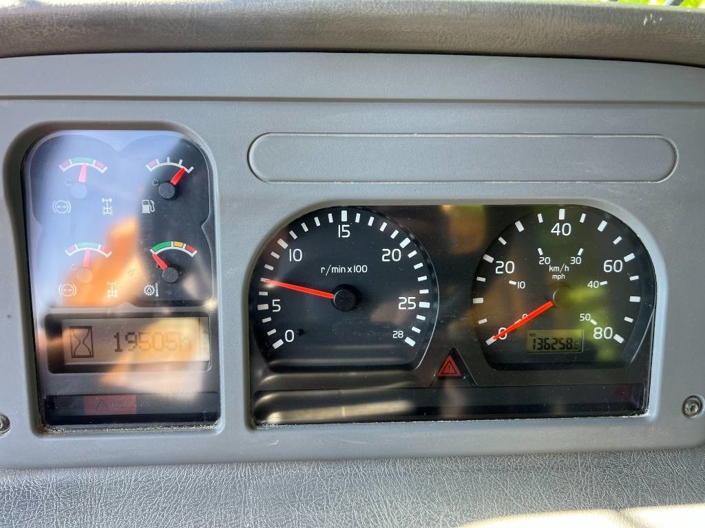 Dúmper articulado Volvo A 30 D: foto 11