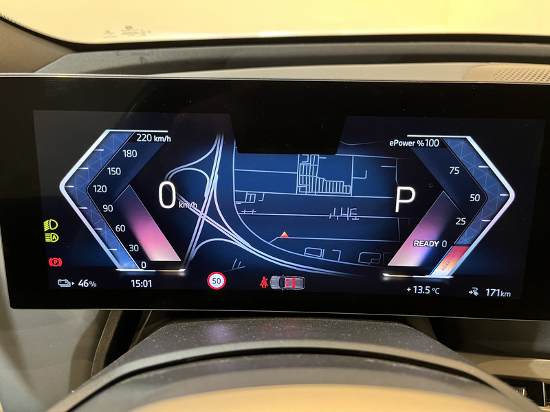 SUV/ Todoterreno BMW iX xDrive40 High Executive 77 kWh / Luchtvering / Pano / Harman Kardon / Trekhaak / Sportpakket / 27.750 KM !!: foto 10