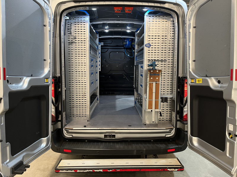 Ford Transit 350 2.0 TDCI L2H2 Trend 130 PK RWD Servicebus / Sortimo Inrichting / Euro 6 / Airco / Cruise Control / Camera / 3-Zits - Furgón: foto 5 Ford Transit 350 2.0 TDCI L2H2 Trend 130 PK RWD Servicebus / Sortimo Inrichting / Euro 6 / Airco / Cruise Control / Camera / 3-Zits - Furgón: foto 5