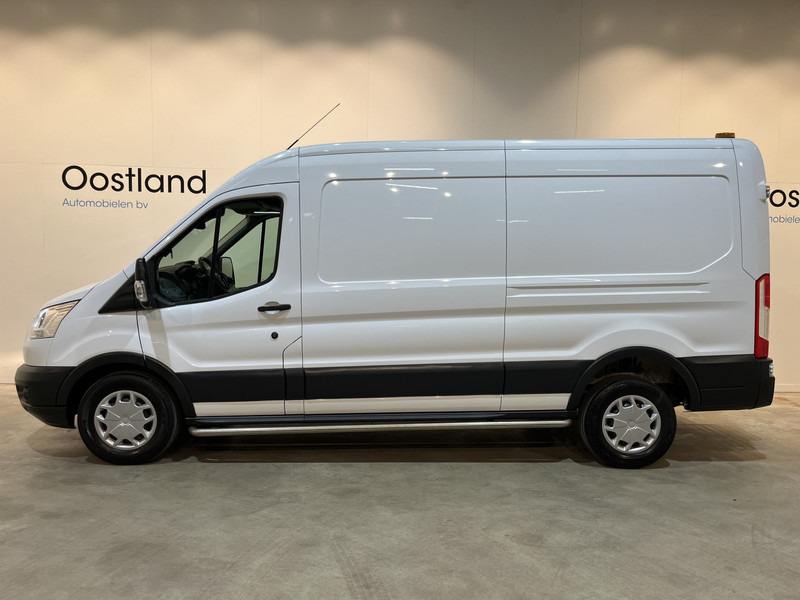 Ford Transit 350 2.0 TDCI L3H2 Trend 130 PK / Euro 6 / 220V / Airco / Cruise Control / Trekhaak / Camera - Furgón: foto 4 Ford Transit 350 2.0 TDCI L3H2 Trend 130 PK / Euro 6 / 220V / Airco / Cruise Control / Trekhaak / Camera - Furgón: foto 4