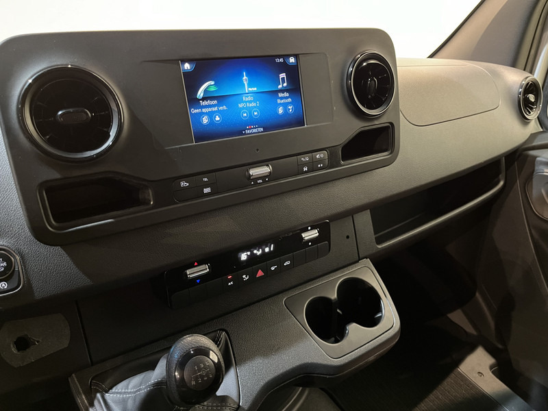 Furgón Mercedes-Benz Sprinter 311 CDI L2H2 RWD / Euro 6 / Servicebus / Bott inrichting / 220V / Airco / Oprijplaat / Compressor / CarPlay / Camera: foto 7