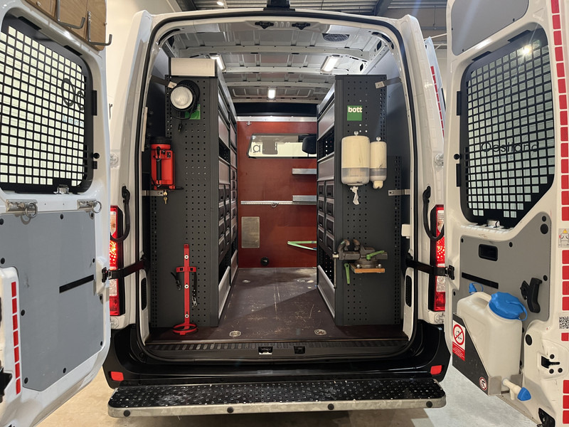 Opel Movano 2.3 CDTI BiTurbo L1H2 170 PK Automaat Servicebus / Bott Inrichting / Euro 6 / 220V. / Airco / Cruise Control / Camera / - Furgón: foto 3 Opel Movano 2.3 CDTI BiTurbo L1H2 170 PK Automaat Servicebus / Bott Inrichting / Euro 6 / 220V. / Airco / Cruise Control / Camera / - Furgón: foto 3