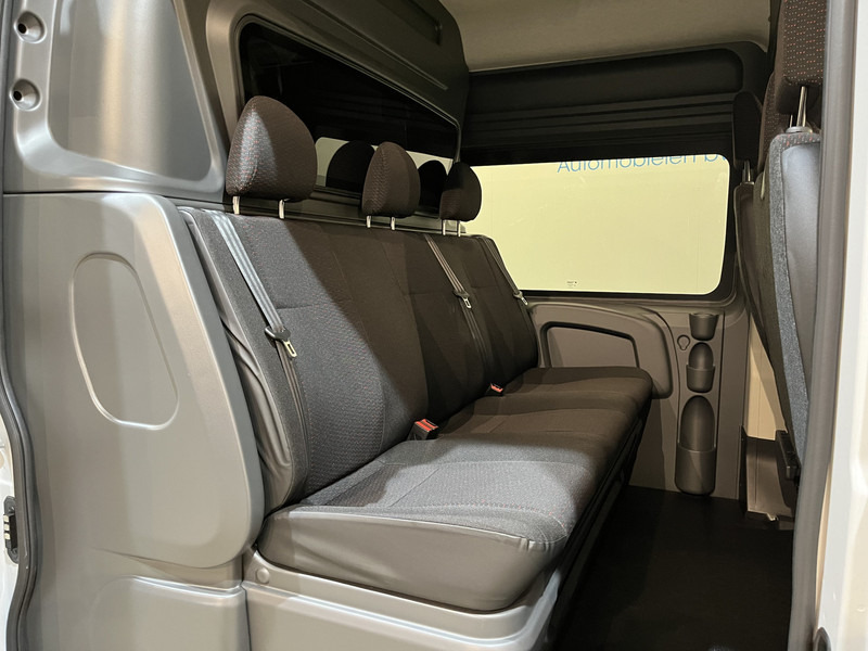 Peugeot Boxer 2.2 BlueHDi 120 PK L2H2 DC Dubbel Cabine / Euro 6 / Airco / CarPlay / Camera / Trekhaak / Cruise Control / 500 KM Z.G.A.N. !! / BPM VRIJ !! - Furgoneta pequeña, Furgoneta combi: foto 5 Peugeot Boxer 2.2 BlueHDi 120 PK L2H2 DC Dubbel Cabine / Euro 6 / Airco / CarPlay / Camera / Trekhaak / Cruise Control / 500 KM Z.G.A.N. !! / BPM VRIJ !! - Furgoneta pequeña, Furgoneta combi: foto 5