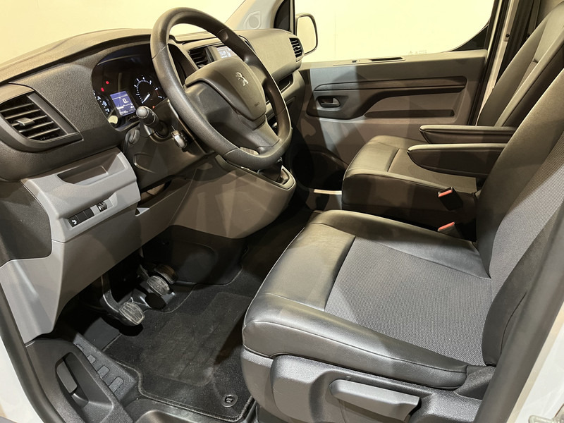 Foto del interior 2: Furgoneta pequeña Peugeot Expert 1.6 BlueHDI 115 PK / Euro 6 / Airco / Cruise Control / PDC / 75.500 KM !!  / BPM VRIJ !!