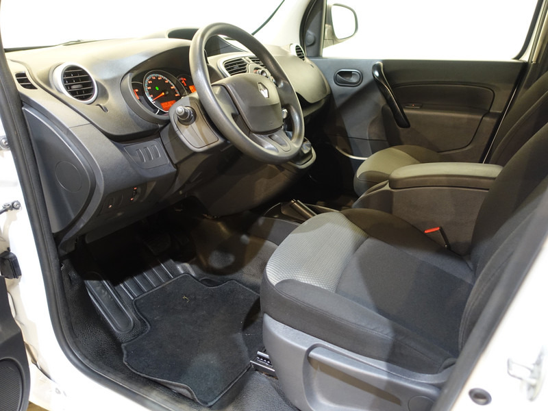 Renault Kangoo Z.E. 33 KwH (ex. accu) / Airco / Schuifdeur / PDC / 11.700 KM !! / BPM VRIJ !! - Furgoneta pequeña, Furgoneta eléctrica: foto 5 Renault Kangoo Z.E. 33 KwH (ex. accu) / Airco / Schuifdeur / PDC / 11.700 KM !! / BPM VRIJ !! - Furgoneta pequeña, Furgoneta eléctrica: foto 5