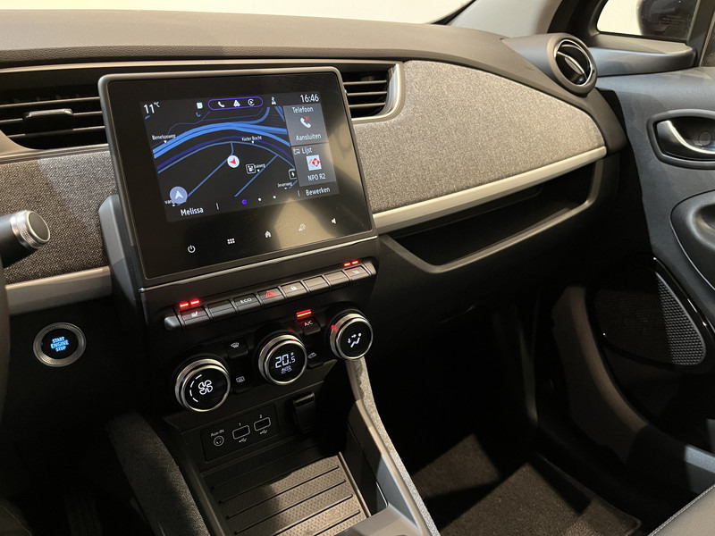 Coche Renault ZOE R110 Experience 52 kWh (Huuraccu) / CarPlay / Camera / Airco / Cruise Control / LMV / Navigatie / 11.000 KM !! Prijs ex BTW € 11.500,-: foto 7