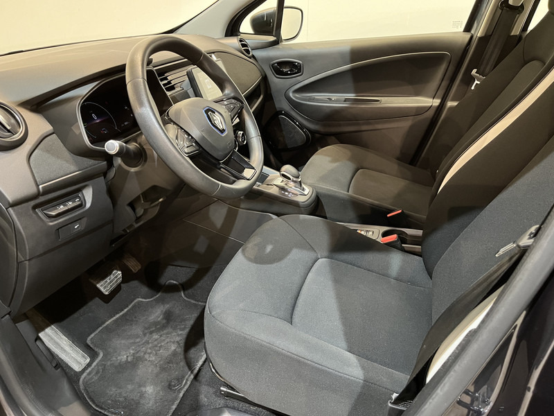 Renault ZOE R110 Life 52 kWh (Incl. Accu) / CarPlay / Airco / Cruise Control / 34.000 KM !! Prijs ex BTW € 11.530,- - Hatchback: foto 4 Renault ZOE R110 Life 52 kWh (Incl. Accu) / CarPlay / Airco / Cruise Control / 34.000 KM !! Prijs ex BTW € 11.530,- - Hatchback: foto 4