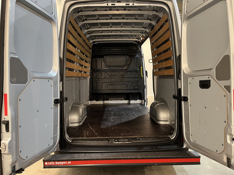 Volkswagen Crafter 2.0 TDI L3H3 / Euro 6 / Airco / Cruise Control / 3-Zits / 67.200 KM !! / BPM VRIJ !! - Furgoneta pequeña: foto 4 Volkswagen Crafter 2.0 TDI L3H3 / Euro 6 / Airco / Cruise Control / 3-Zits / 67.200 KM !! / BPM VRIJ !! - Furgoneta pequeña: foto 4