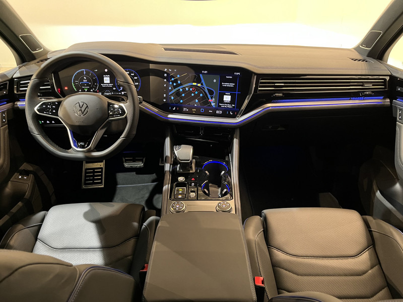 Volkswagen Touareg R 3.0 TSi 462 PK eHybrid 4MOTION Full Options / Luchtvering / IQ Matrix / 360 Camera / Panoramadak / Head-Up / Leder / Stoelventilatie / Stoelverwarming - SUV/ Todoterreno: foto 2 Volkswagen Touareg R 3.0 TSi 462 PK eHybrid 4MOTION Full Options / Luchtvering / IQ Matrix / 360 Camera / Panoramadak / Head-Up / Leder / Stoelventilatie / Stoelverwarming - SUV/ Todoterreno: foto 2