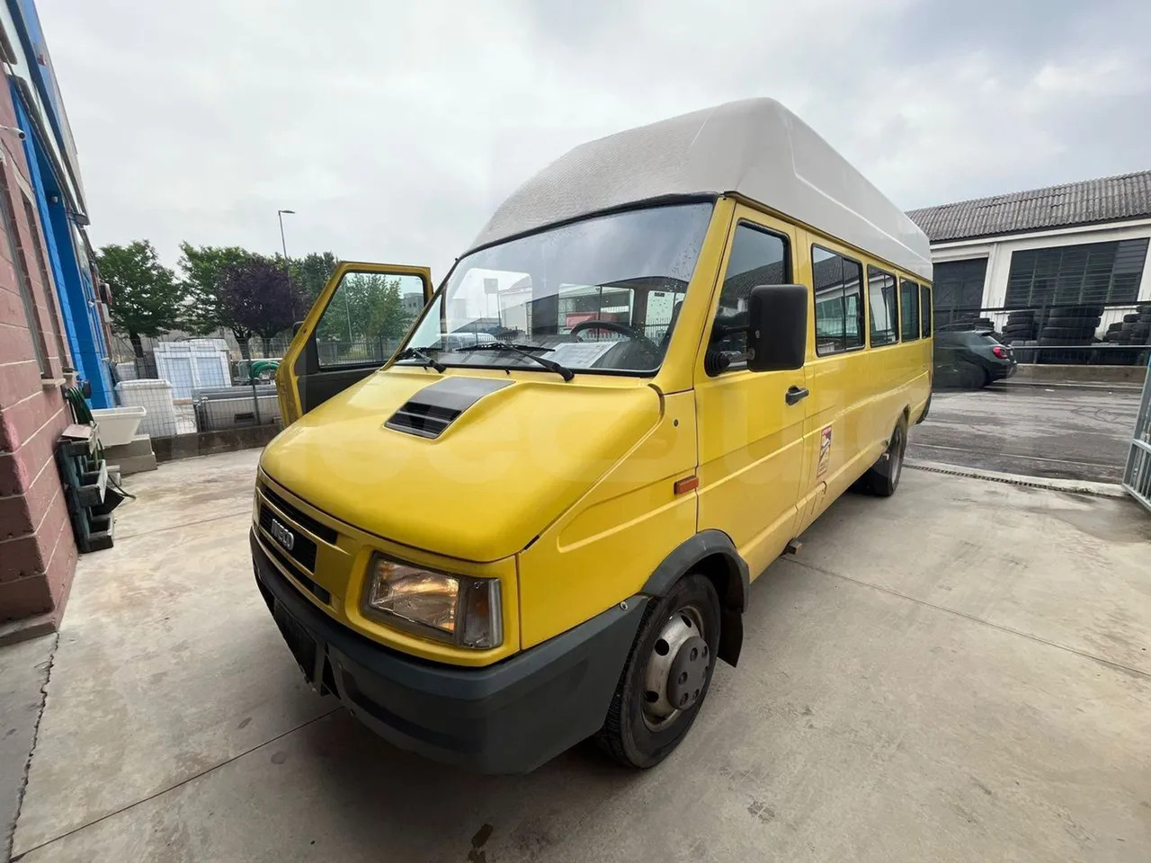 Iveco A45E10 - Autobús escolar: foto 3 Iveco A45E10 - Autobús escolar: foto 3