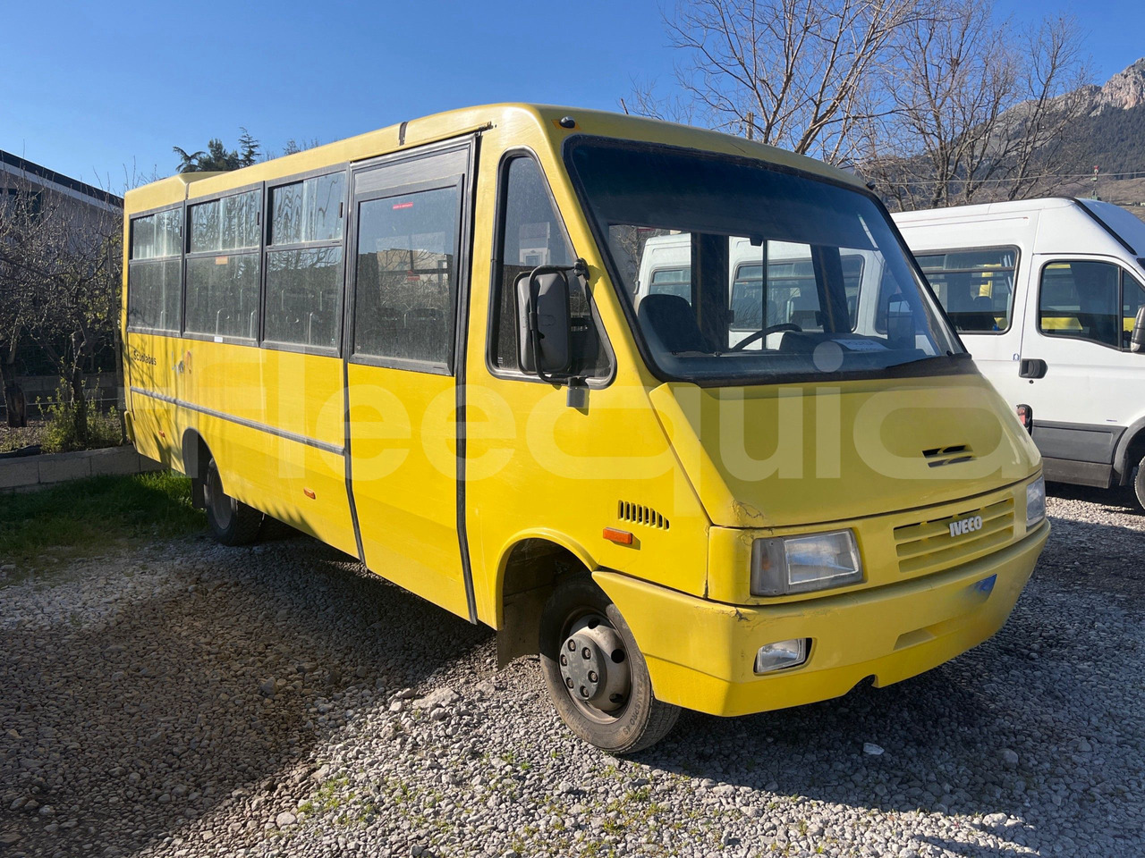 Autobús escolar Iveco Cacciamali: foto 1