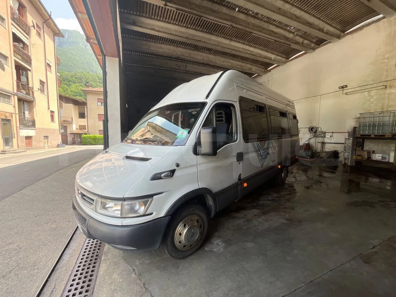 Iveco Daily - Minibús, Furgoneta de pasajeros: foto 4 Iveco Daily - Minibús, Furgoneta de pasajeros: foto 4
