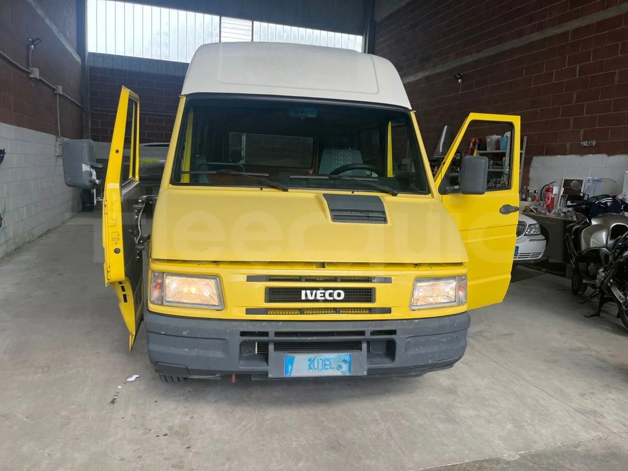 Iveco Daily - Autobús escolar: foto 2 Iveco Daily - Autobús escolar: foto 2