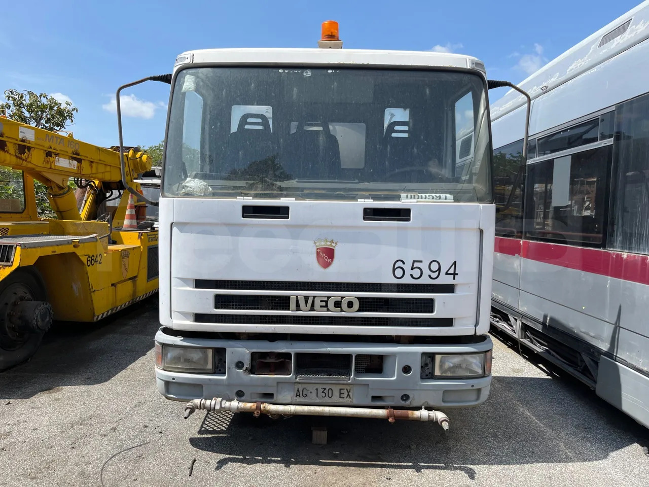Iveco Eurocargo 100E15 - Minibús, Furgoneta de pasajeros: foto 2 Iveco Eurocargo 100E15 - Minibús, Furgoneta de pasajeros: foto 2