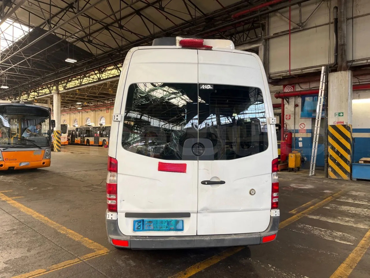 Mercedes-Benz Sprinter - Minibús, Furgoneta de pasajeros: foto 5 Mercedes-Benz Sprinter - Minibús, Furgoneta de pasajeros: foto 5