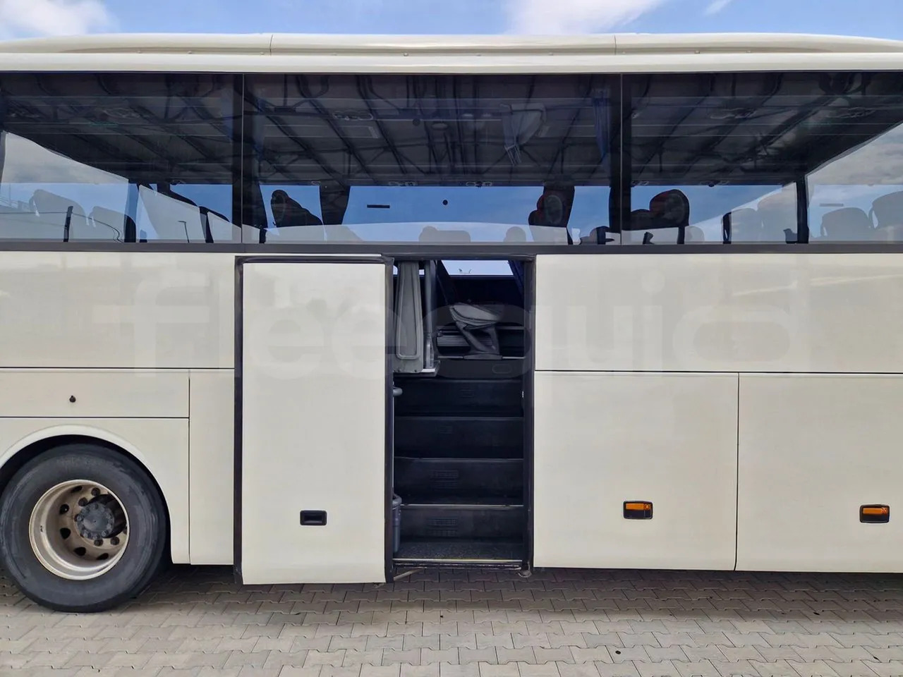 Autocar Mercedes-Benz Tourismo: foto 16
