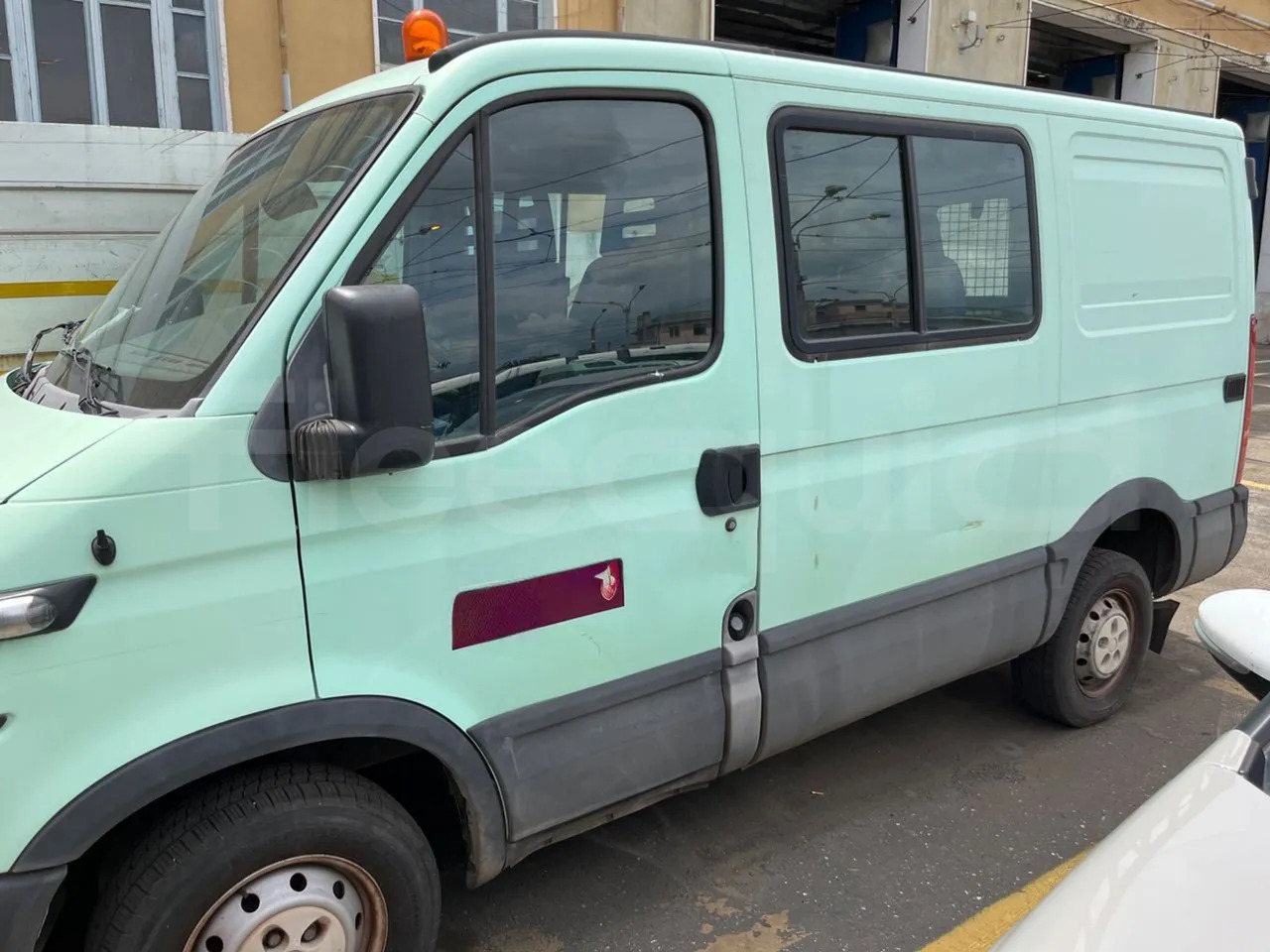N.2Iveco Daily - Minibús, Furgoneta de pasajeros: foto 2 N.2Iveco Daily - Minibús, Furgoneta de pasajeros: foto 2