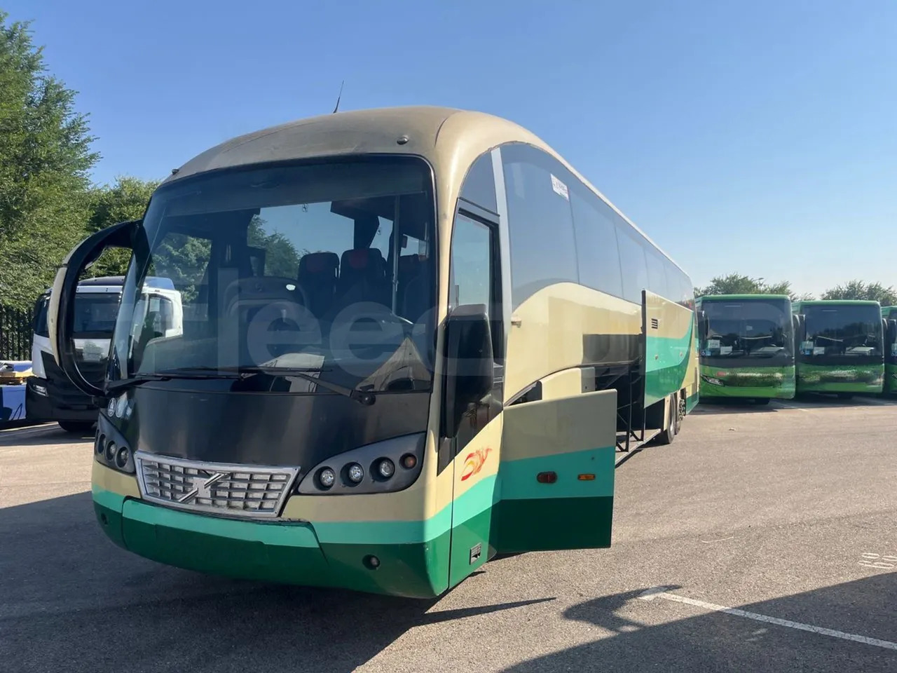 Volvo B12B - Autocar: foto 4 Volvo B12B - Autocar: foto 4