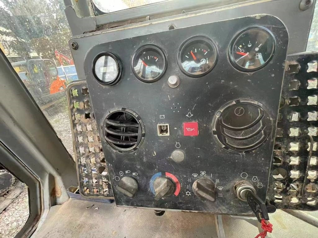 Leasing de CAT D 6 G  CAT D 6 G: foto 7