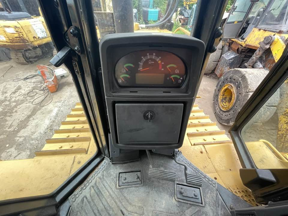 Bulldozer Caterpillar D8T [ Copy ]: foto 7