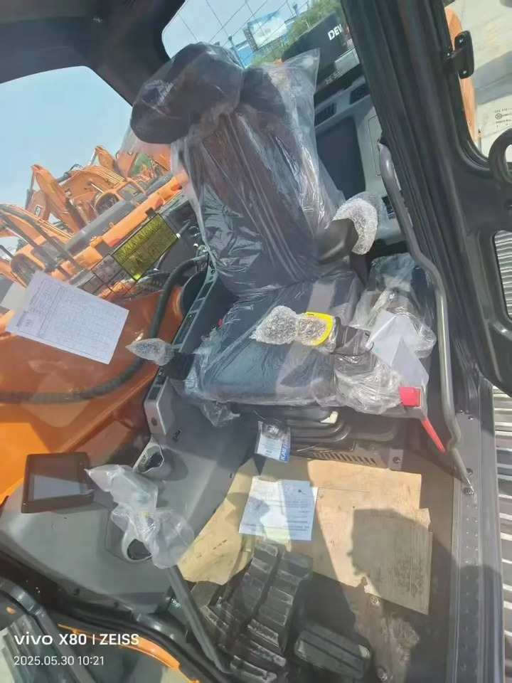 Develon DX220LCA-2M - Excavadora: foto 4 Develon DX220LCA-2M - Excavadora: foto 4