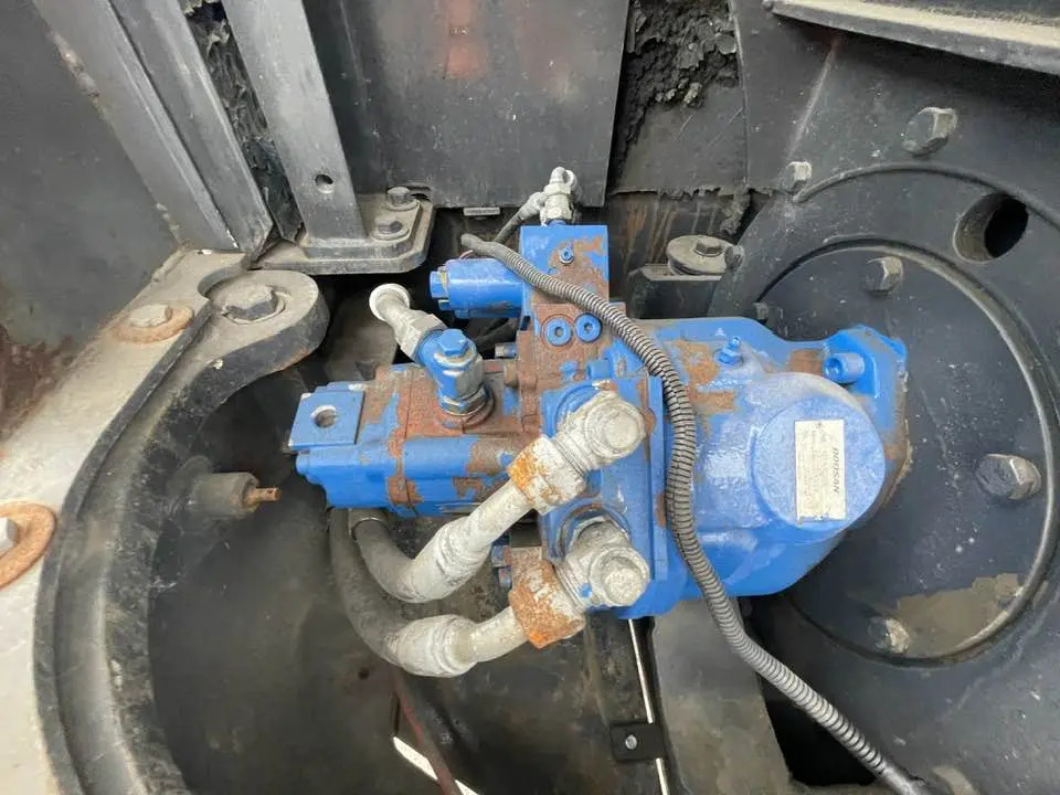 Doosan DH60-7 - Miniexcavadora: foto 5 Doosan DH60-7 - Miniexcavadora: foto 5
