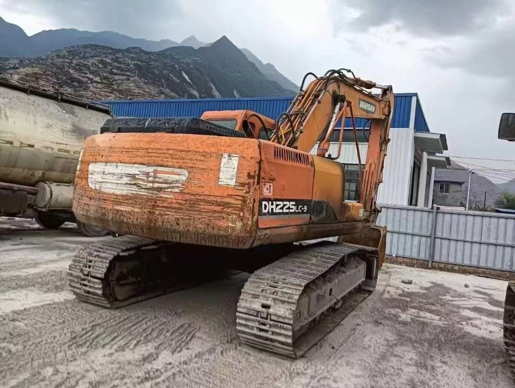 Doosan DX 225 - Excavadora de cadenas: foto 3 Doosan DX 225 - Excavadora de cadenas: foto 3