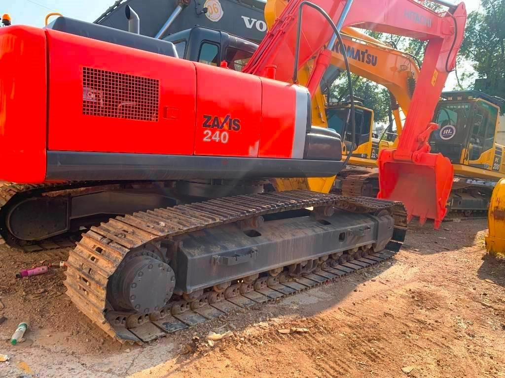 Hitachi Zaxis 240 - Excavadora de cadenas: foto 2 Hitachi Zaxis 240 - Excavadora de cadenas: foto 2