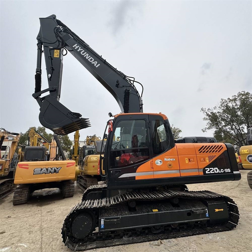 Hyundai 220LC-9S - Excavadora de cadenas: foto 5 Hyundai 220LC-9S - Excavadora de cadenas: foto 5