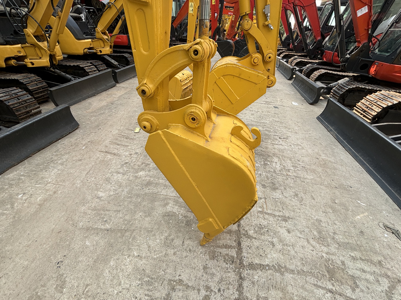 KOMATSU PC35MR - Miniexcavadora: foto 2 KOMATSU PC35MR - Miniexcavadora: foto 2
