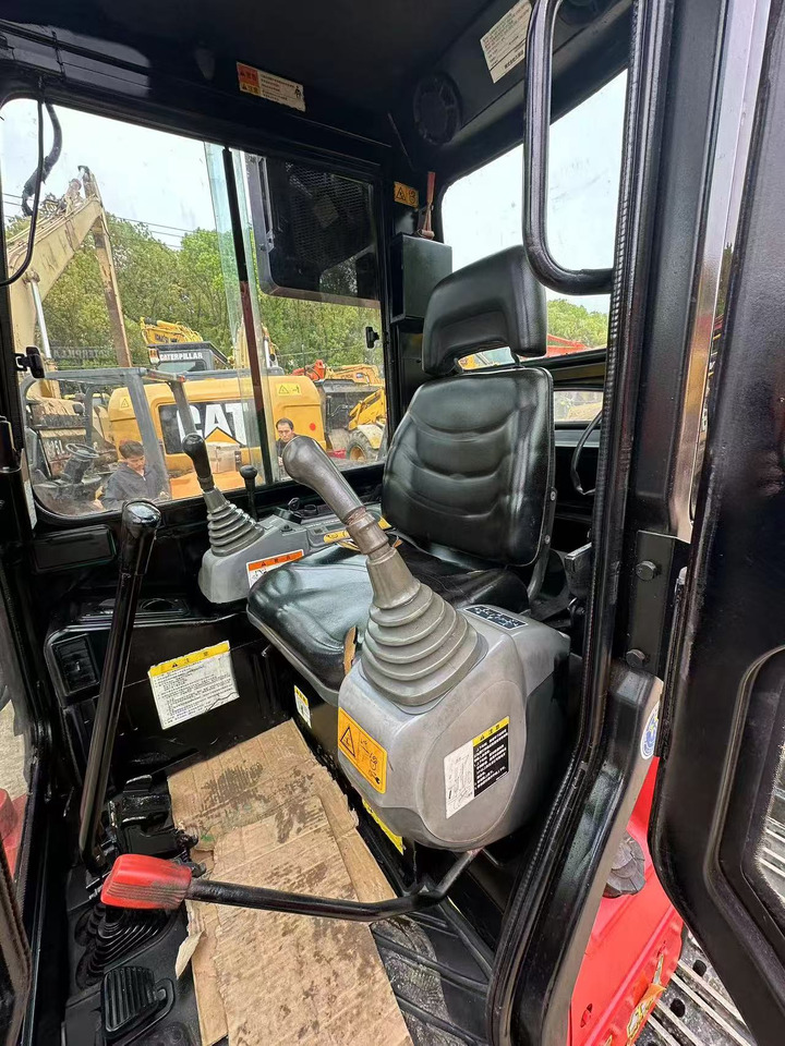 KUBOTA U35 - Miniexcavadora: foto 4 KUBOTA U35 - Miniexcavadora: foto 4