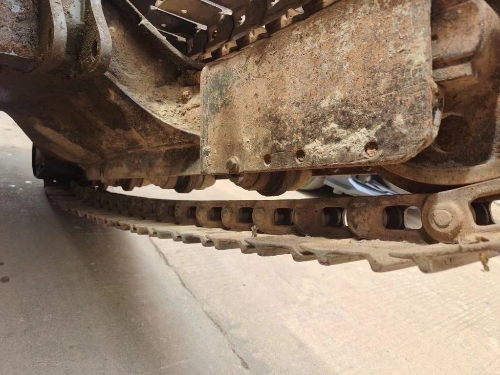 Komatsu PC 35 R-8 - Excavadora de cadenas: foto 5 Komatsu PC 35 R-8 - Excavadora de cadenas: foto 5