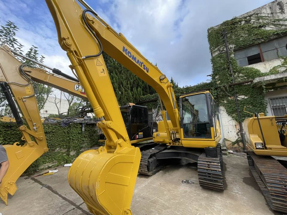 Komatsu PC130 - Miniexcavadora: foto 1 Komatsu PC130 - Miniexcavadora: foto 1