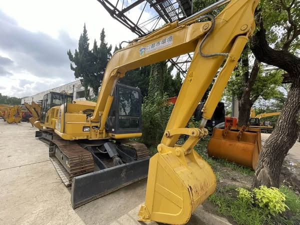 Komatsu PC70-8 - Miniexcavadora: foto 1 Komatsu PC70-8 - Miniexcavadora: foto 1