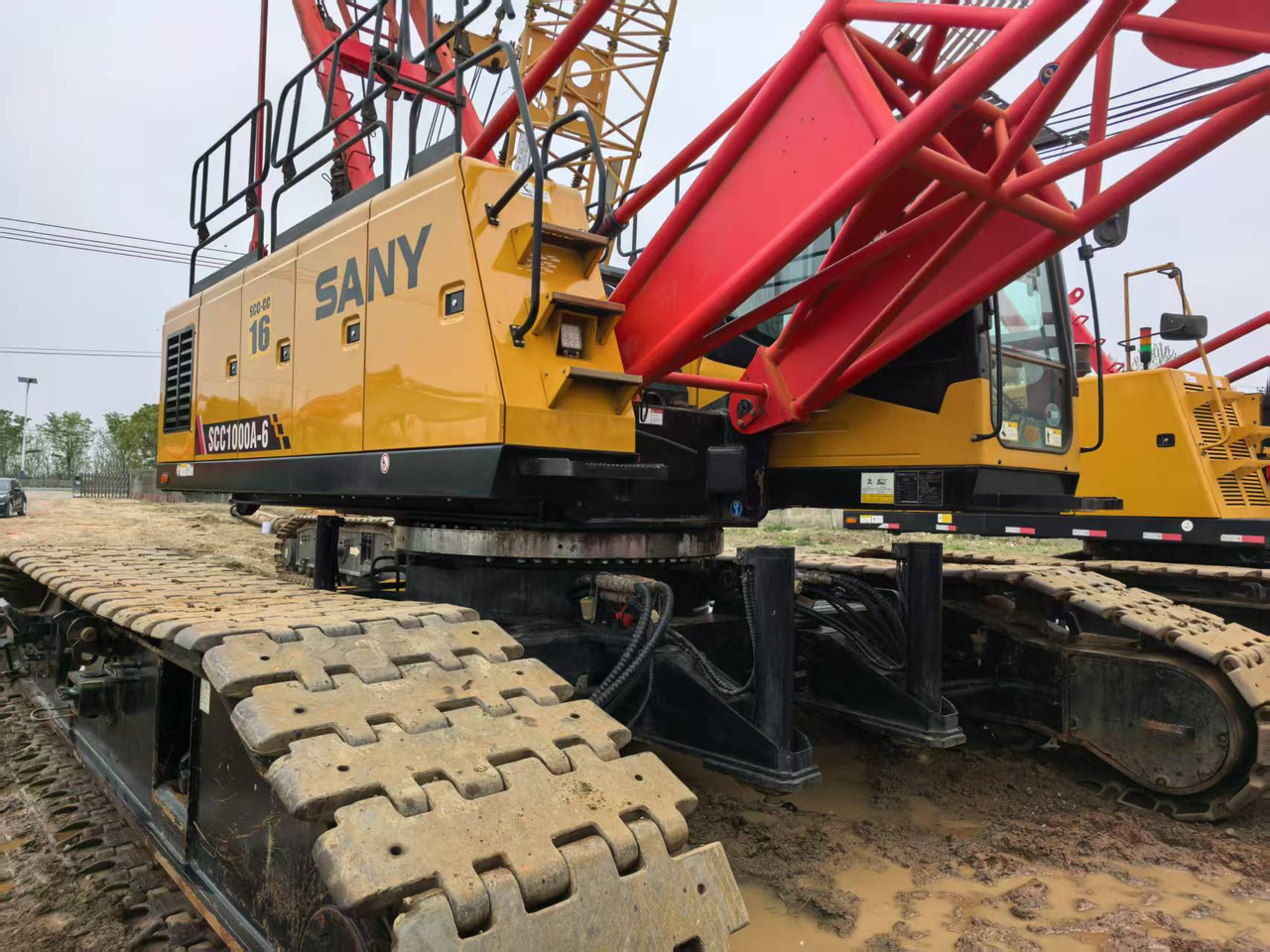 SANY SCC1000A-6 - Grúa sobre orugas: foto 2 SANY SCC1000A-6 - Grúa sobre orugas: foto 2