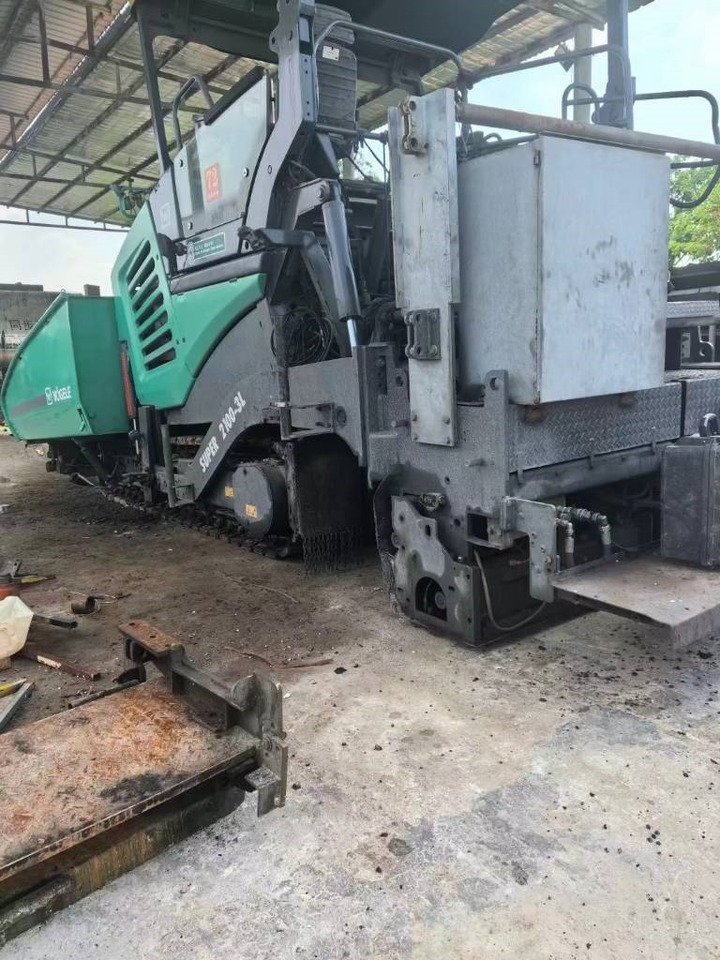 Vögele Super 2100-3 - Pavimentadora de asfalto: foto 1 Vögele Super 2100-3 - Pavimentadora de asfalto: foto 1