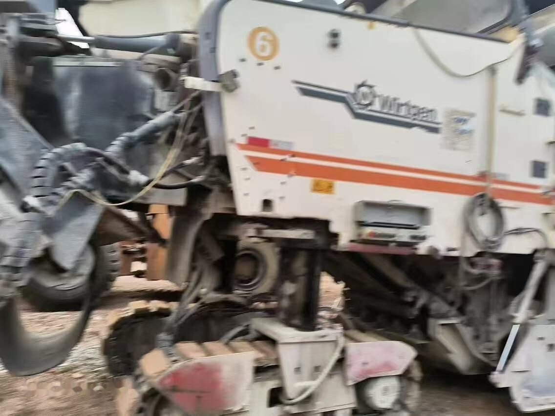 Wirtgen W2100 - Fresadora en frío: foto 5 Wirtgen W2100 - Fresadora en frío: foto 5