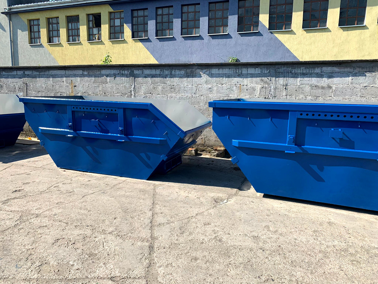 Metal-K Mulda/Bauschuttcontainer M4 - Contenedor de cadenas: foto 2 Metal-K Mulda/Bauschuttcontainer M4 - Contenedor de cadenas: foto 2